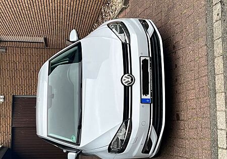 VW Golf Volkswagen 1.0 TSI Sound