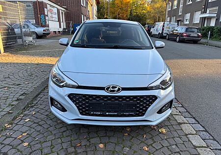 Hyundai i20 1.0 T-GDI 88kW blue Active Passion