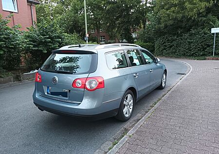 VW Passat Variant Volkswagen 2.0 TDI DPF 4Motion Comfortli...