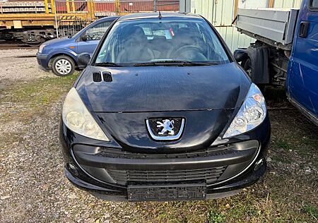 Peugeot 206 + Basis - 1.1- KLIMA - EURO5 - TÜV 02/27