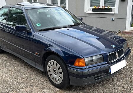 BMW 316i /TÜV 03-2026