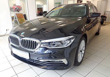 BMW 530 d Luxury Line / LED / AHK / HK / LEDER