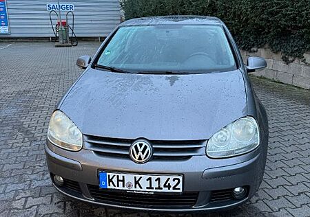 VW Golf Volkswagen 5 Gepflegt, zuverlässig und sofort einsa
