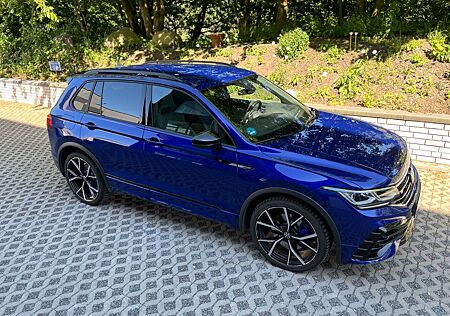 VW Tiguan Volkswagen 2.0 TSI OPF DSG 4Motion R/ AKRAPOVIC