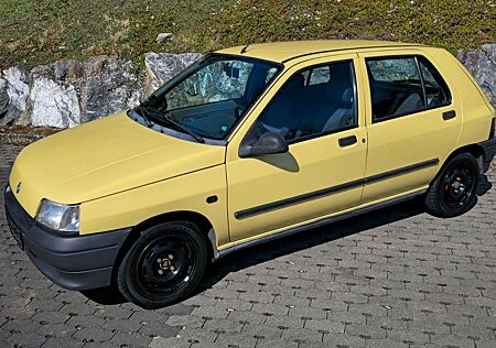 Renault Clio RN 1.2i 1.HD 76000KM