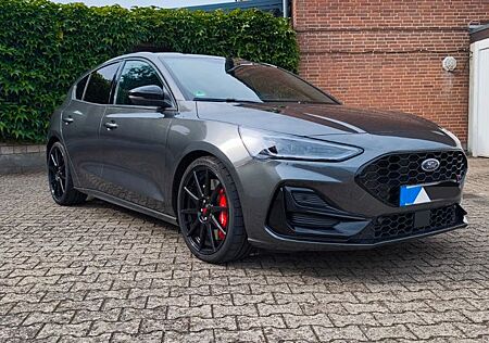 Ford Focus 2,3 EcoBoost ST X Track Pack