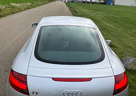 Audi TT Coupe 2.0 TDI quattro -