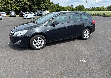 Opel Astra J Kombi Selection TÜV 08/26*Motor 1a