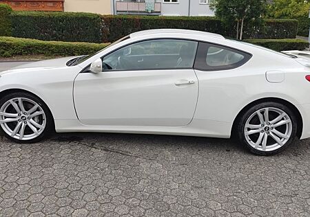 Hyundai Genesis Coupe Leder Einparkhilfe Infinity R19