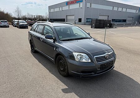 Toyota Avensis Kombi 2.2 D-CAT Executive