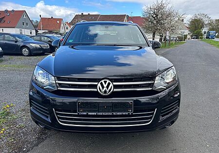 VW Touareg Volkswagen V6 FSI BMT Exclusive