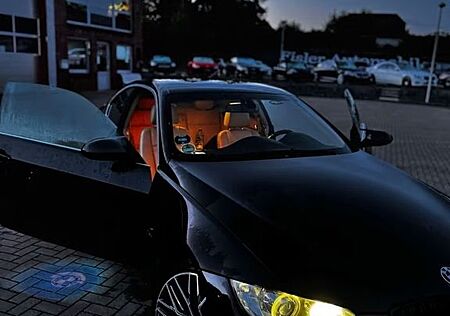 BMW 330d Keyless / xDrive / Memory E92 Coupe` sc