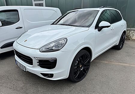 Porsche Cayenne S LED Leder Panorama Bose Standheizung