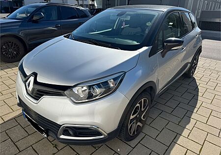 Renault Captur Luxe 1.2 TCe Automatic