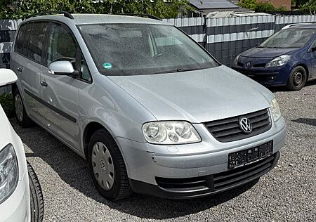 VW Touran Volkswagen 1.6 /Klima/SHZ/Nr.19