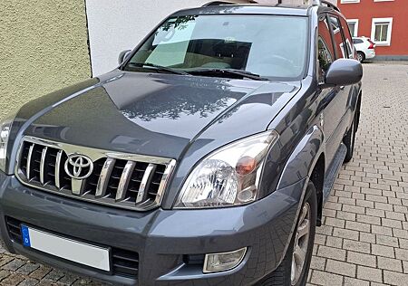 Toyota Land Cruiser 3.0 D-4D -