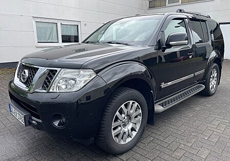 Nissan Pathfinder 3.0 V6 dCi ExecutiveLE 7Sitze AHK 3,5
