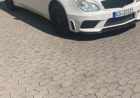 Mercedes-Benz CLS 300 -