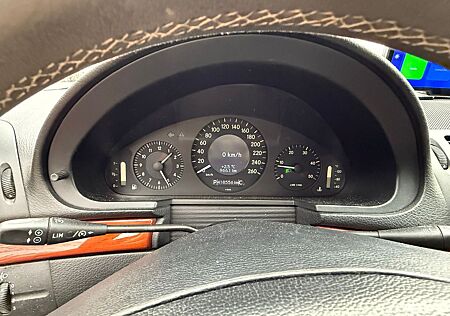 Mercedes-Benz E 200 CDI ELEGANCE Elegance