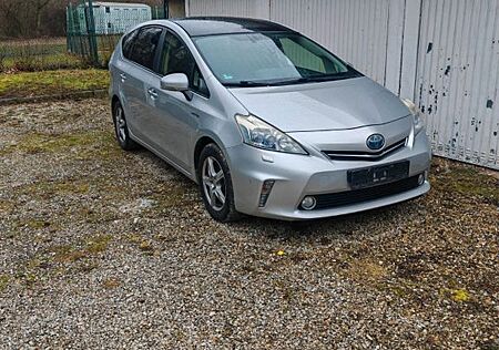 Toyota Prius + 1.8-l-VVT-i Life Life