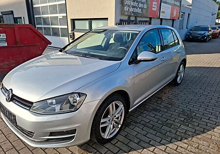 VW Golf Volkswagen VII Lim. Trendline BMT 1.6 TDI