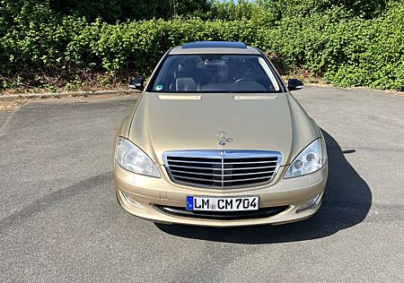 Mercedes-Benz S 320 CDI -