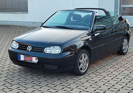 VW Golf Volkswagen 4 1.8 Karmann Cabrio nur 71.000 Km Tüv