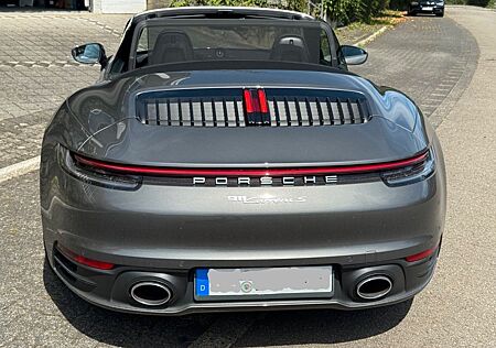 Porsche 992 Carrera S Cabriolet, Sportauspuff, Sport Cro