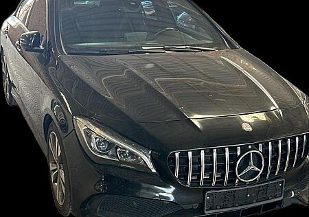Mercedes-Benz CLA 200 CLA 200d AMG-Line, Leder, Navi, Pano