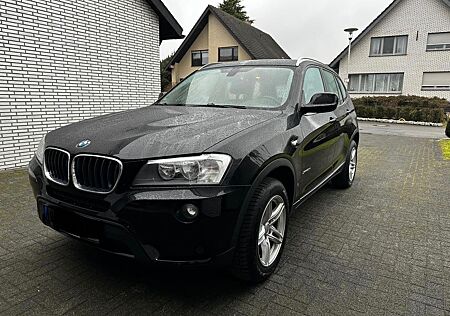 BMW X3 xDrive20d - M Sportpaket - 8-fach bereift