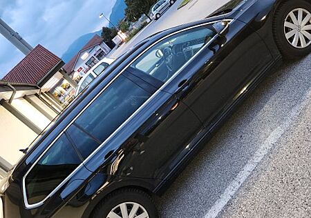 VW Passat Variant Volkswagen 2.0 TDI Comfortline Variant C...