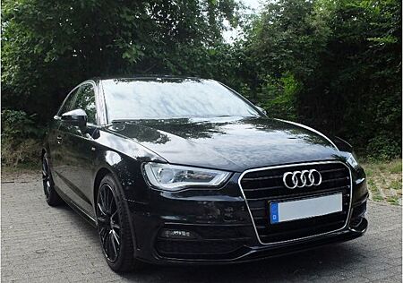 Audi A3 1.4 TFSI S line Navi/ Xenon/B&O