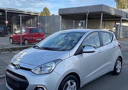 Hyundai i10 Trend/SITZHZG+PDC+KLIMA+