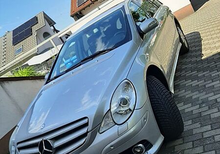 Mercedes-Benz R 300 lang -mit AMG Line Interieur Ausstattung