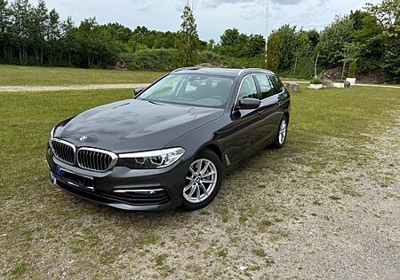 BMW 530d Touring, BJ 2020, gepflegt !