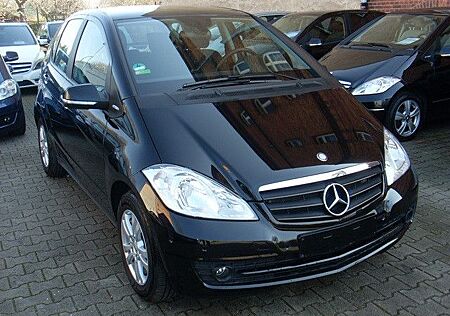 Mercedes-Benz A 160 BE Akt. Park-Ass / Navigation / Sitzheiz
