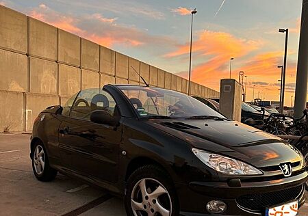Peugeot 206 CC Sport 110 Schwarz Sport viele Neuteile!!