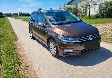 VW Touran Volkswagen 1.2 TSI Comfortline BMT Comfortline