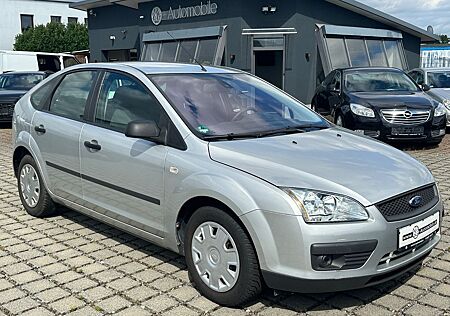 Ford Focus Lim. Fun *1-HAND*KLIMA*SITZHZG*TÜV NEU*