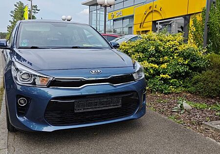 Kia Rio Dream Team