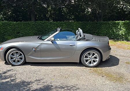 BMW Z4 2.2i -