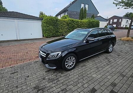 Mercedes-Benz C 220 d T AVANTGARDE 2 Hand unfallfrei ServiceH