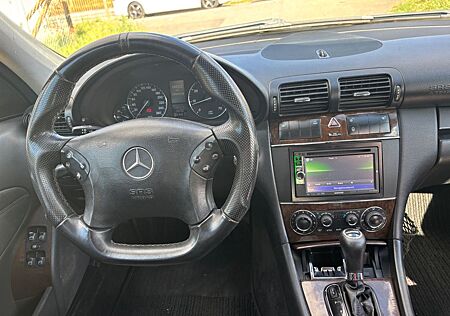 Mercedes-Benz C 180 KOMPRESSOR T CLASSIC Classic