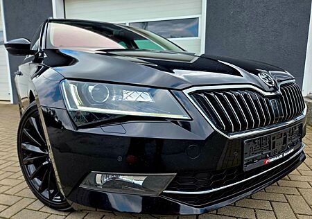 Skoda Superb Combi Style 4x4*STAND-HEIZ*ACC*AHK*MEMORY