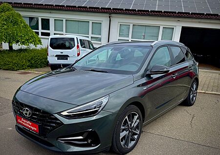 Hyundai i30 1.5 T-GDI Hybrid EDITION 30+