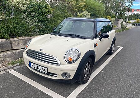 Mini Cooper Clubman - Pepper white