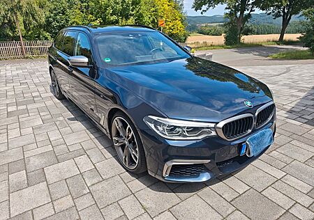 BMW M550d xDrive Touring Premium selection Garantie