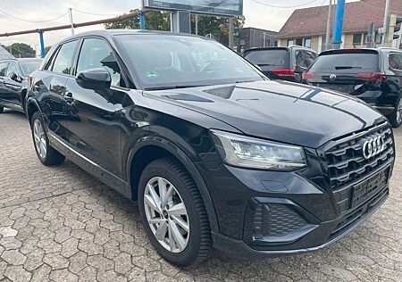 Audi Q2 gebraucht kaufen Audi Q2 40TFSI 4x4 Autom MMI Lederausst. PDC+Kam ACC