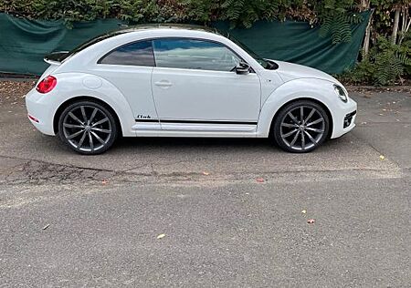VW Beetle Volkswagen 2.0 TDI DSG CLUB R-Line