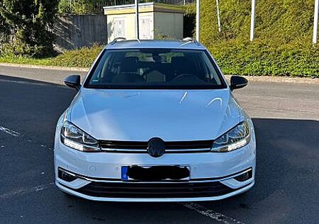 VW Golf Volkswagen 2.0 TDI 4MOTION Sound Variant Sound